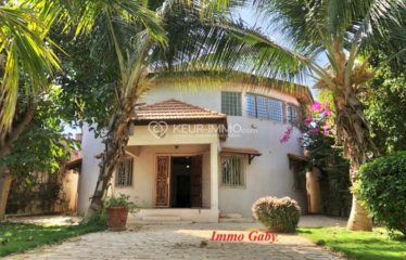 Charmante villa située dans un quartier résidentiel à Ngaparou, proche du Auchan.