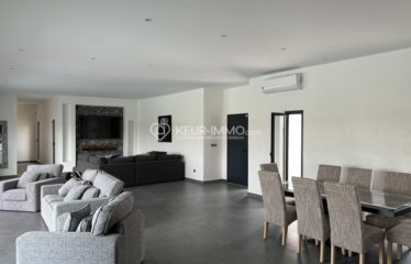 NDIOROKH : Belle villa neuve à vendre sur grand terrain