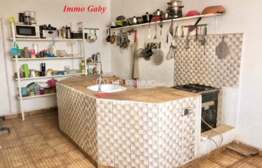 Villa à vendre constituée de 2 appartements, à Saly Niakh-Nikhal.