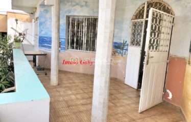 Villa à vendre constituée de 2 appartements, à Saly Niakh-Nikhal.