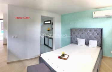 NGUERINE : Villa neuve d’Architecte située dans un Domaine, quartier calme et sécurisé.