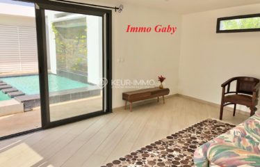 NGUERINE : Villa neuve d’Architecte située dans un Domaine, quartier calme et sécurisé.