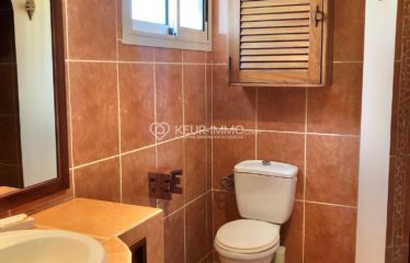 SALY : Superbe villa à vendre en bord de mer