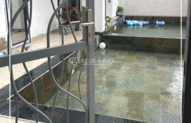 DAKAR OUAKAM : Appartement duplex à louer