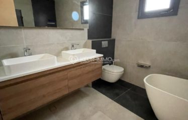 DAKAR MAMELLES : Appartement Duplex F5 à louer