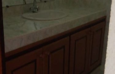 NIANING : Villa à louer (6 mois au minimum)