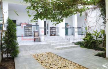 DAKAR ALMADIES : Immeuble R+6 à vendre