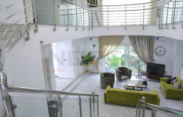 DAKAR ALMADIES : Immeuble R+6 à vendre