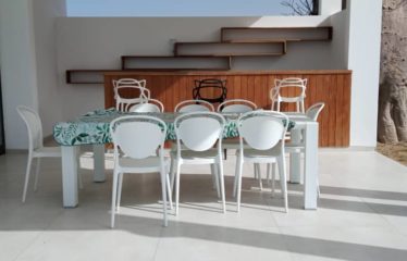 NGUERIGNE : Villa de standing 4 chambres aux grands volumes d’une superficie de 350 m2