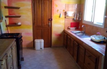 WARANG : Villa à vendre au charme exotique de 3 chambres