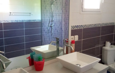 NGAPAROU : Villa à vendre en résidence