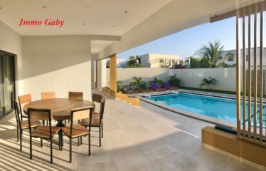 NGAPAROU : Villa à vendre proche de la mer