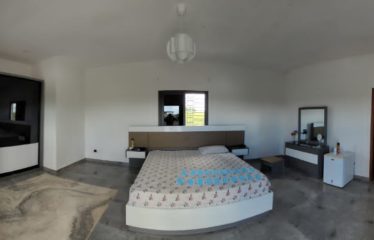 NGAPAROU : Belle villa contemporaine à vendre de 3 chambres