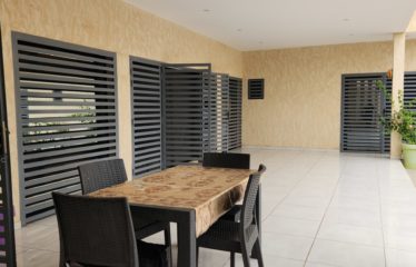 NGUERIGNE : Villa contemporaine à vendre plain pieds