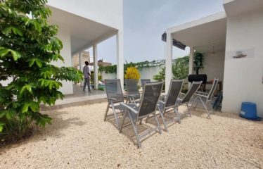 NGAPAROU : villa meublée à louer 3 chambres piscine