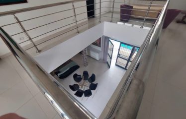 NGAPAROU : villa meublée à louer 3 chambres piscine