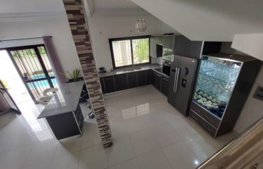 NGAPAROU : villa meublée à louer 3 chambres piscine