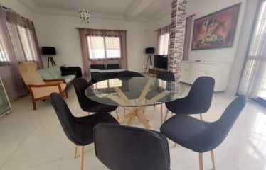 NGAPAROU : villa meublée à louer 3 chambres piscine