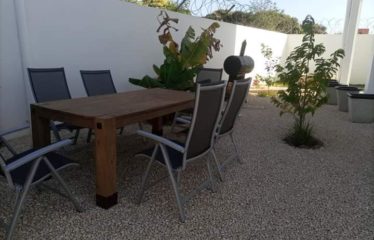 NGAPAROU : villa meublée à louer 3 chambres piscine