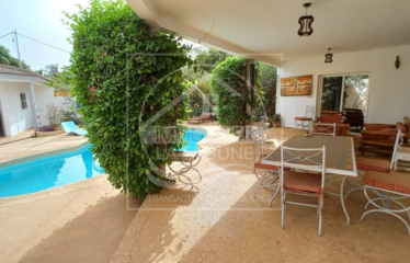 NGAPAROU : Jolie villa à vendre à 300 mètres de la mer