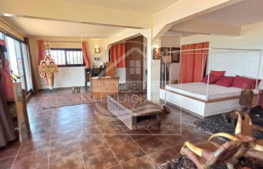 MBOUR : Villa à vendre en 1ere ligne mer