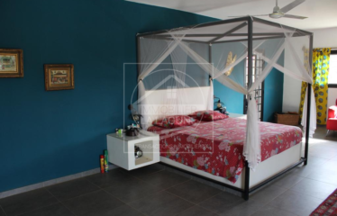 NGUERIGNE : Villa à vendre avec bungalows indépendants