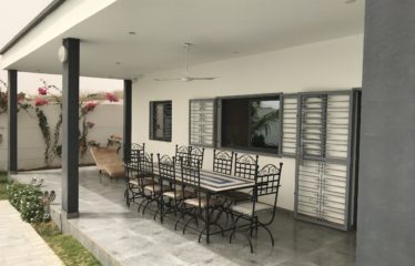 NGAPAROU : Belle villa à vendre de 200 m2