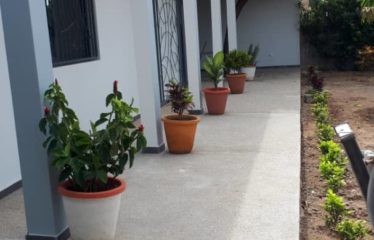 NDANGANE : Villa récente à vendre de 2 chambres