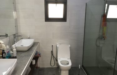 NGAPAROU : Belle villa à vendre de 200 m2