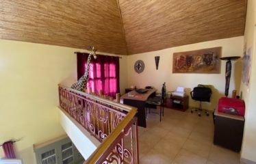 NGAPAROU : Villa à vendre à 150 mètres de l’Océan