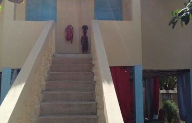 NDANGANE : Petit Hôtel à vendre
