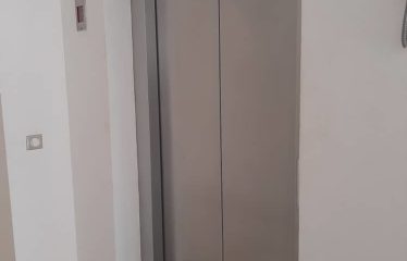 DAKAR POINT E : Immeuble R+5 de standing à vendre