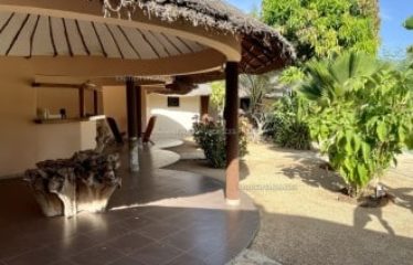 NGUERIGNE : Jolie villa à vendre avec piscine