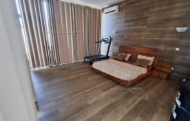 NGUERIGNE : Villa récente à vendre contemporaine