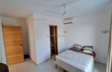 NGUERIGNE : Villa récente à vendre contemporaine