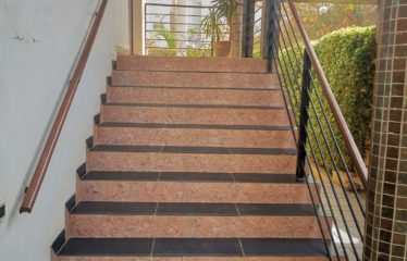 DAKAR ALMADIES : Appartement F4 à louer