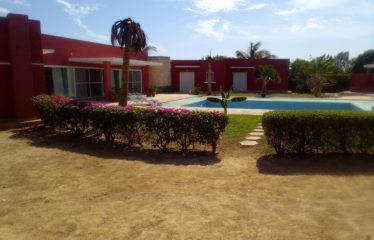 NGUERIGNE : Villa 4 chambres à vendre dont un bungalow