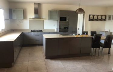 NGUERIGNE : Villa 4 chambres à vendre dont un bungalow