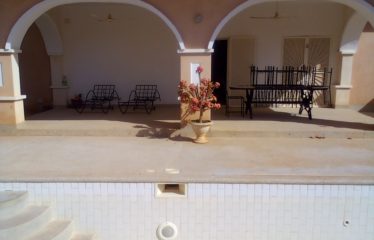 NGAPAROU : Villa 2 chambres à vendre avec piscine idéale résidence secondaire