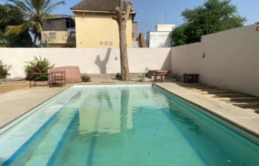 WARANG : Hôtel Restaurant à vendre idéalement situé en pleine exploitation