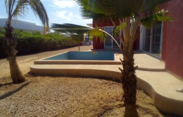 NGUERIGNE : Villa 4 chambres à vendre dont un bungalow