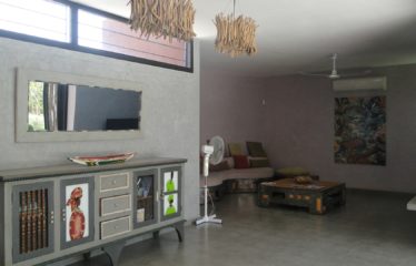 NGAPAROU : Villa à vendre afro-contemporaine 4 chambres
