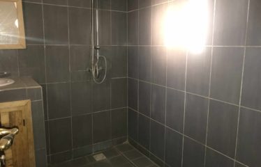 SALY : Grande villa à vendre avec piscine et 7 chambres