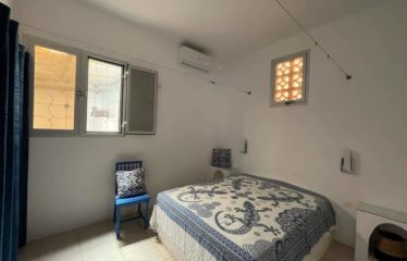 NDAYANE : Charmante villa à vendre « Les pieds dans l’eau »