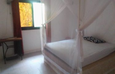 NIANING : Villa R+1 Pieds dans l’eau à vendre