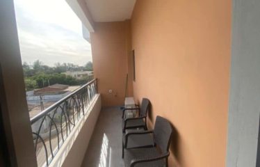 DAKAR AMITIÉ 2 : Studio meublé à louer dans immeuble de standing