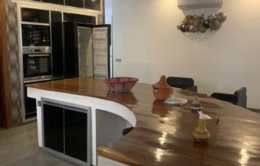 SINTHIANE : Villa contemporaine 4 chambres à louer dont un studio