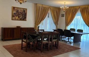 DAKAR ALMADIES : Villa à louer derrière le Five