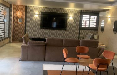 SINTHIANE : Villa contemporaine 4 chambres à louer dont un studio