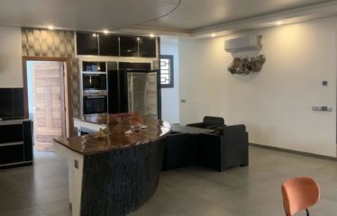 SINTHIANE : Villa contemporaine 4 chambres à louer dont un studio